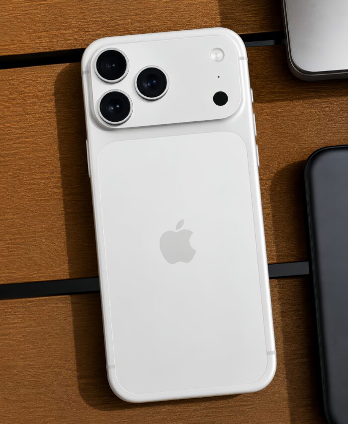 iPhone 17 Gris fondo madera